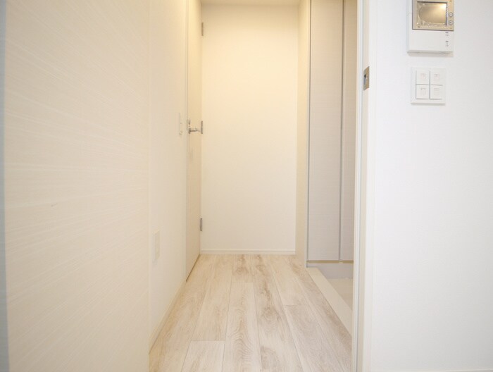 物件内観写真13　(廊下)
