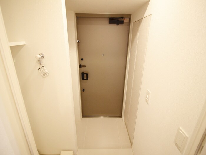 物件内観写真15　(玄関)