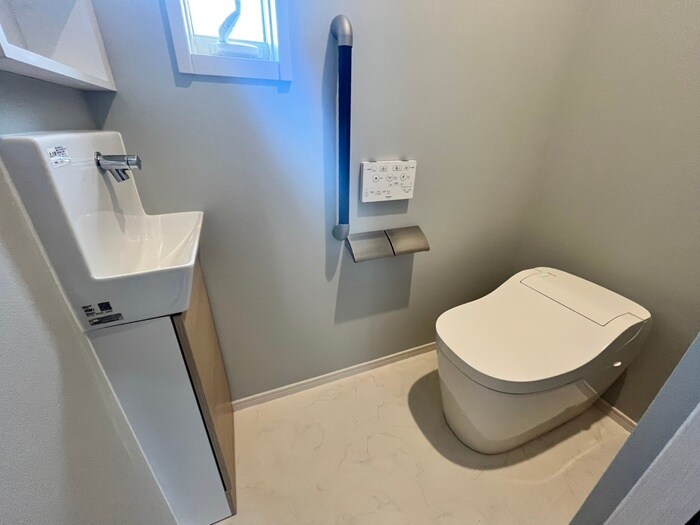 物件内観写真13　(トイレ)