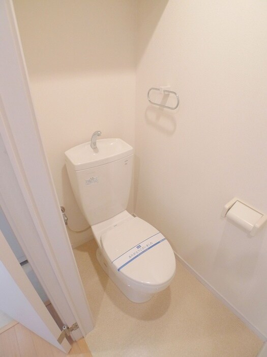 物件内観写真15　(トイレ)