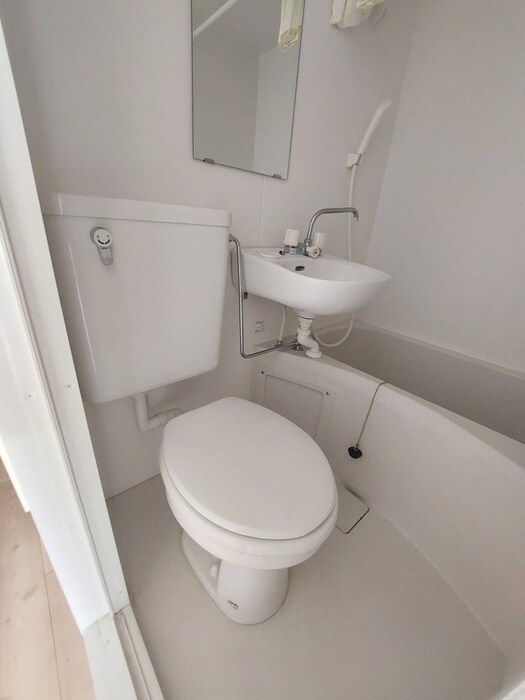 物件内観写真12　(トイレ)