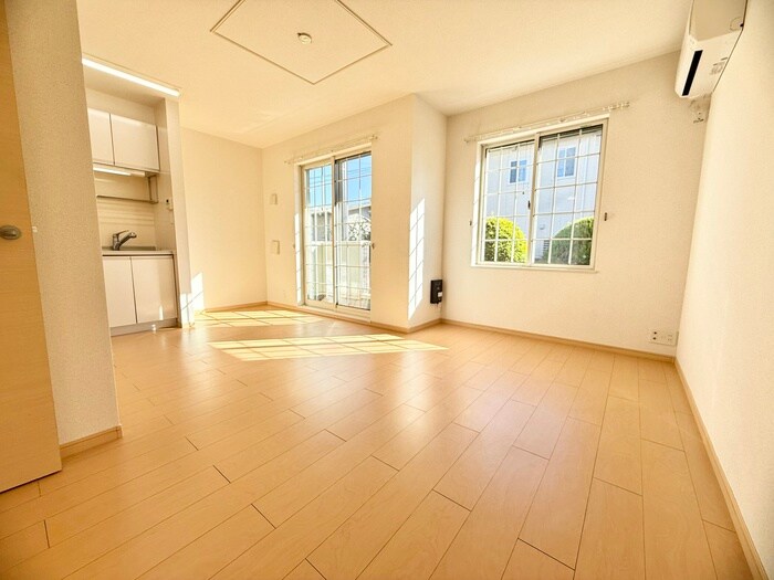 物件内観写真7　(居室)