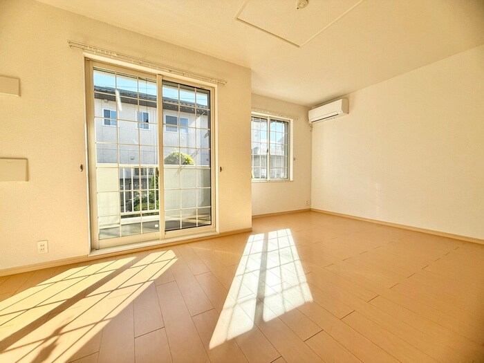 物件内観写真9　(居室)