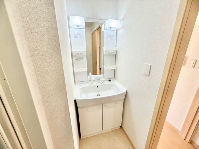 物件内観写真13　(洗面)