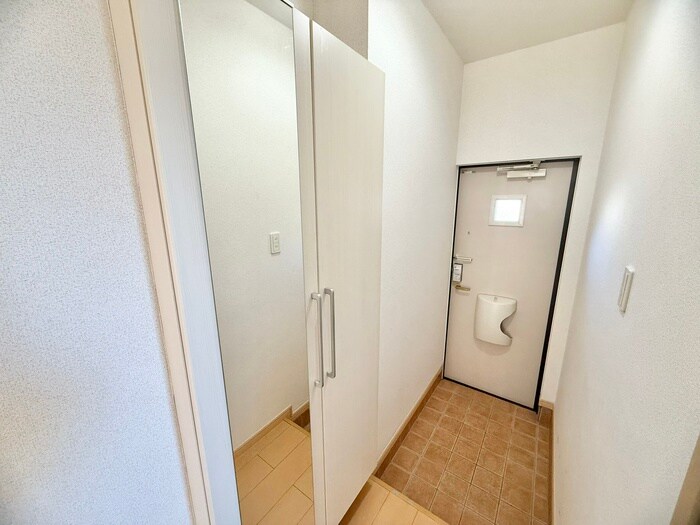 物件内観写真20　(玄関)