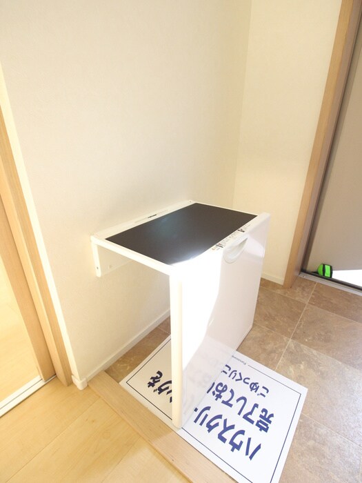 物件内観写真22　(玄関)