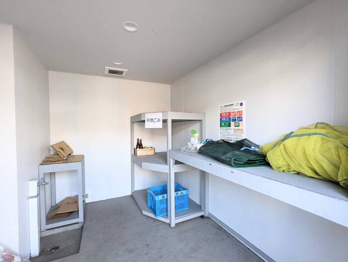 物件外観写真6　(建物設備)