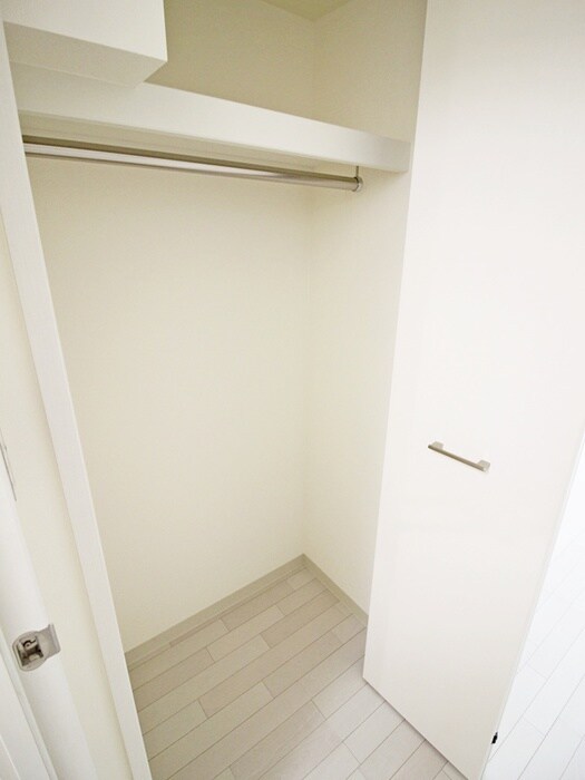 物件内観写真16　(収納)