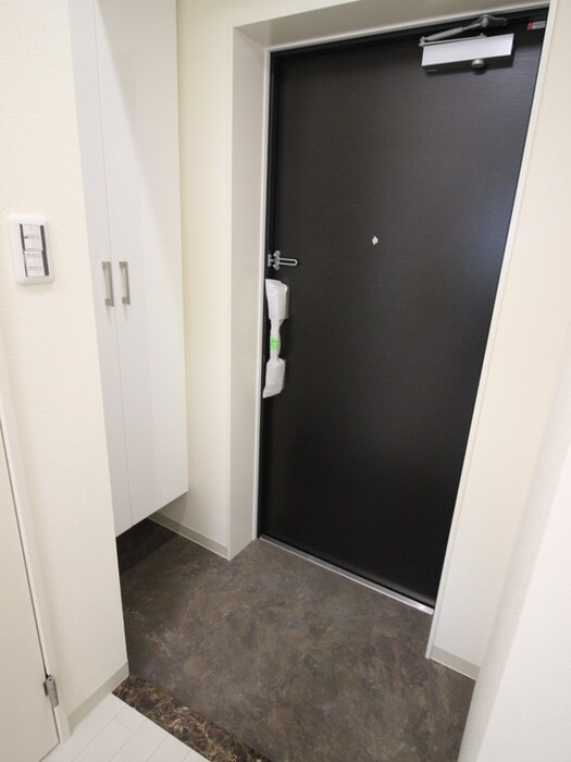 物件内観写真19　(玄関)