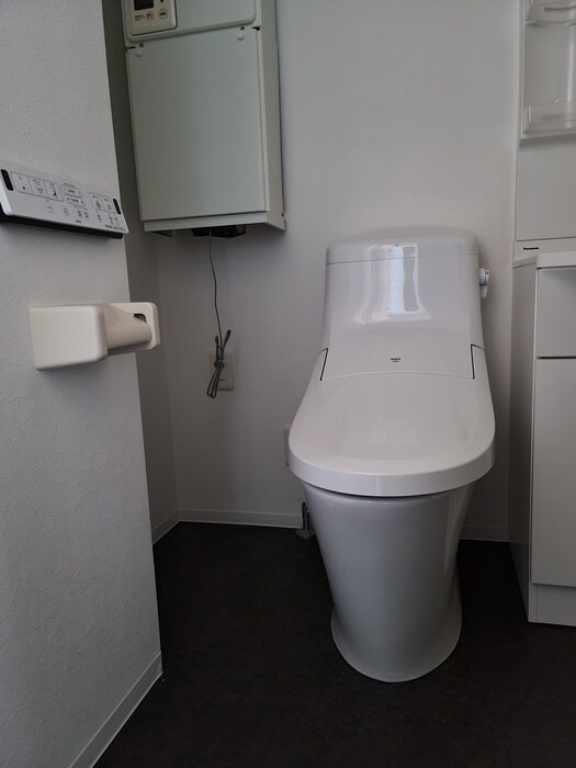 物件内観写真12　(トイレ)