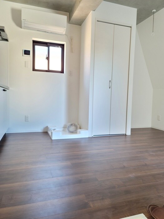 物件内観写真22　(居室)