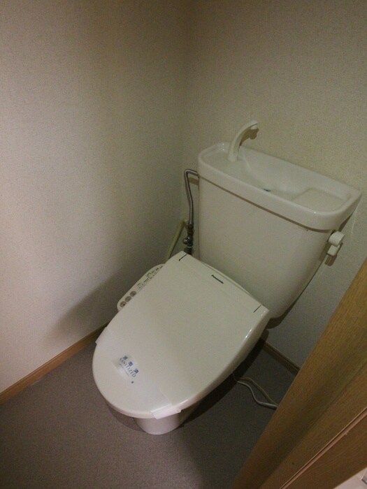 物件内観写真14　(トイレ)