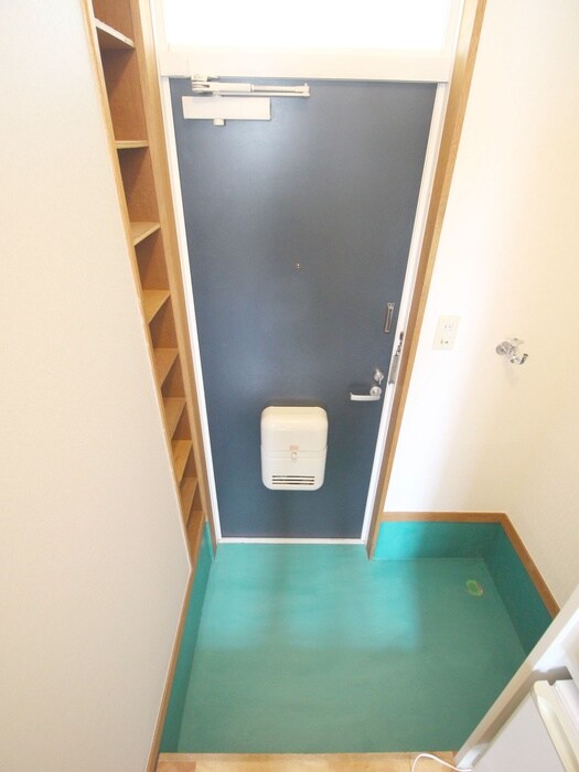 物件内観写真17　(玄関)