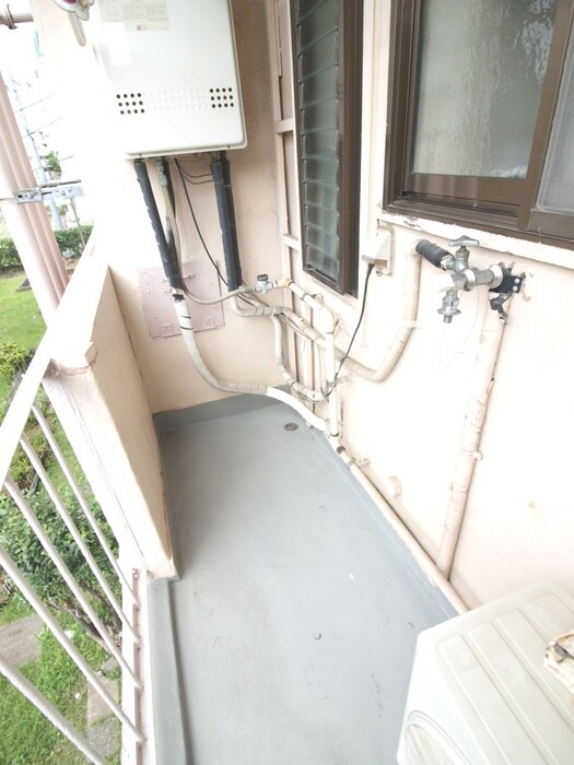 物件内観写真10　(洗濯機置場)