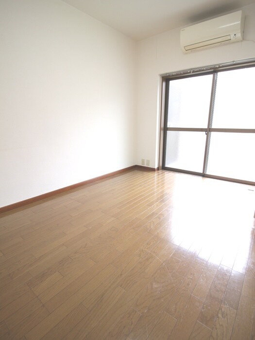 物件内観写真11　(居室)