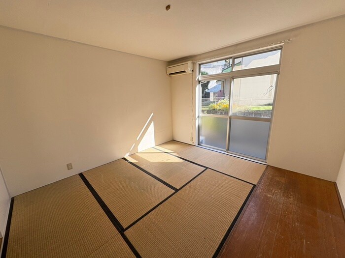 物件内観写真8　(居室)