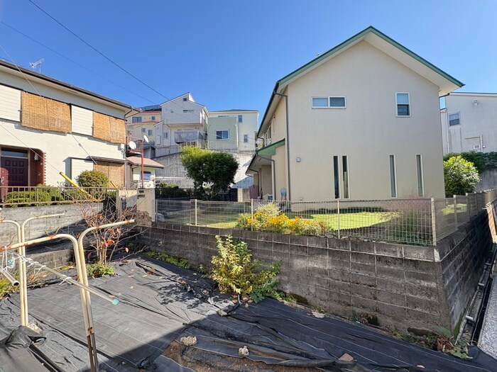 物件内観写真18　(室内からの展望)