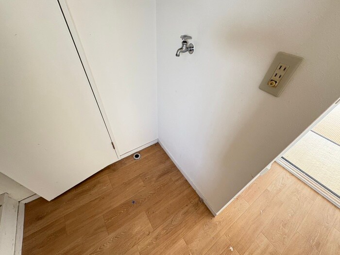 物件内観写真20　(洗濯機置場)