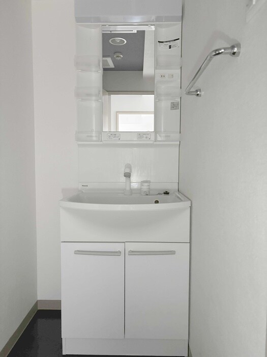 物件内観写真12　(洗面)