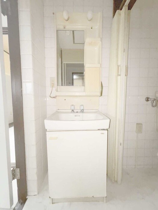 物件内観写真10　(洗面)