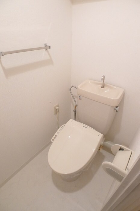 物件内観写真15　(トイレ)