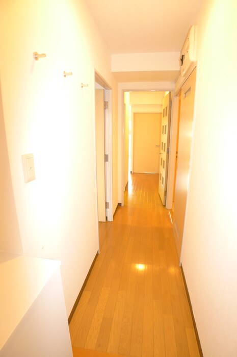 物件内観写真20　(廊下)