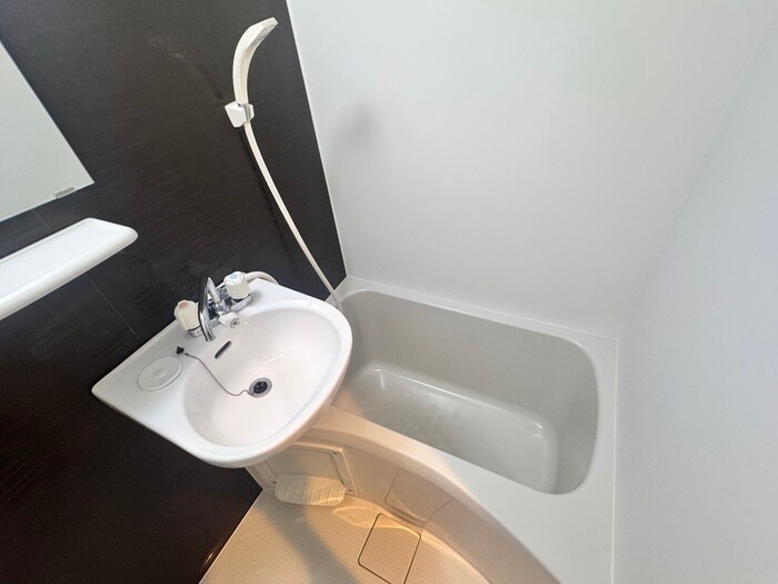 物件内観写真9　(バス／シャワールーム等)