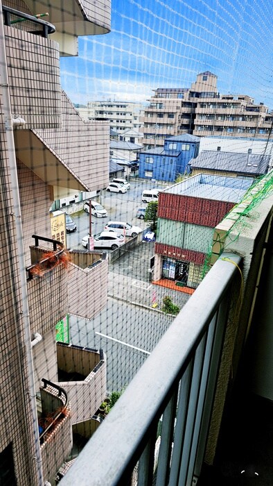 物件内観写真16　(室内からの展望)