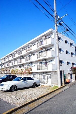 スカイマンション外観写真