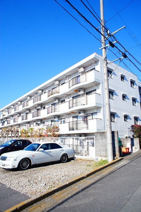 スカイマンション外観写真