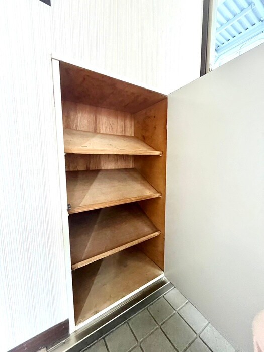 物件内観写真17　(靴箱)