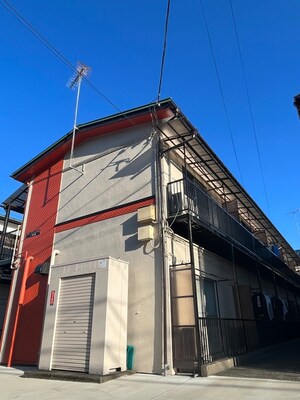 アースパックス　１号棟外観写真