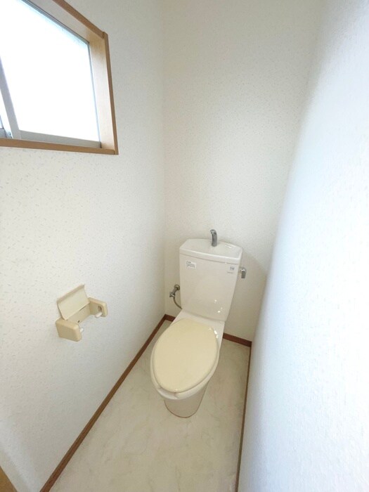 物件内観写真13　(トイレ)