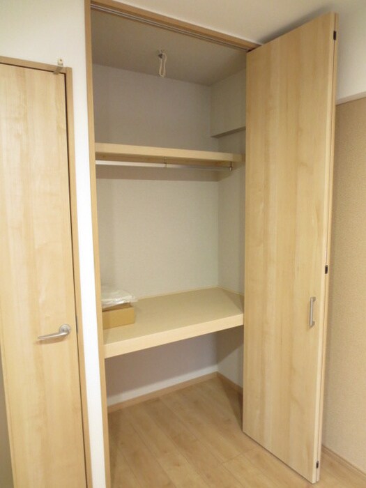 物件内観写真11　(収納)