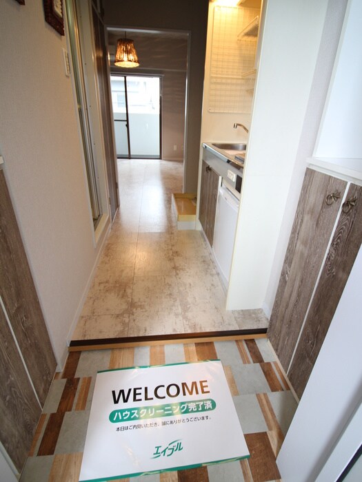 物件内観写真21　(玄関)