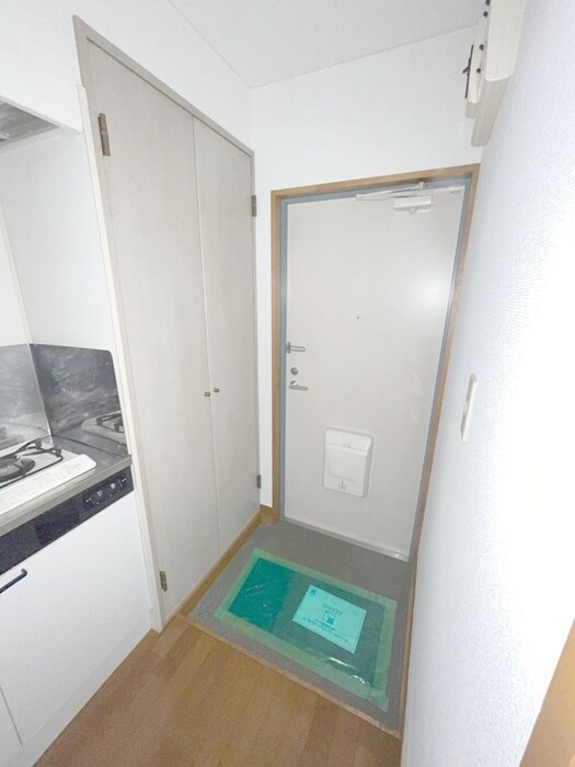 物件内観写真17　(玄関)