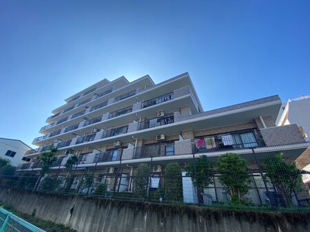 ﾗｲｵﾝｽﾞﾏﾝｼｮﾝ越谷（702）外観写真
