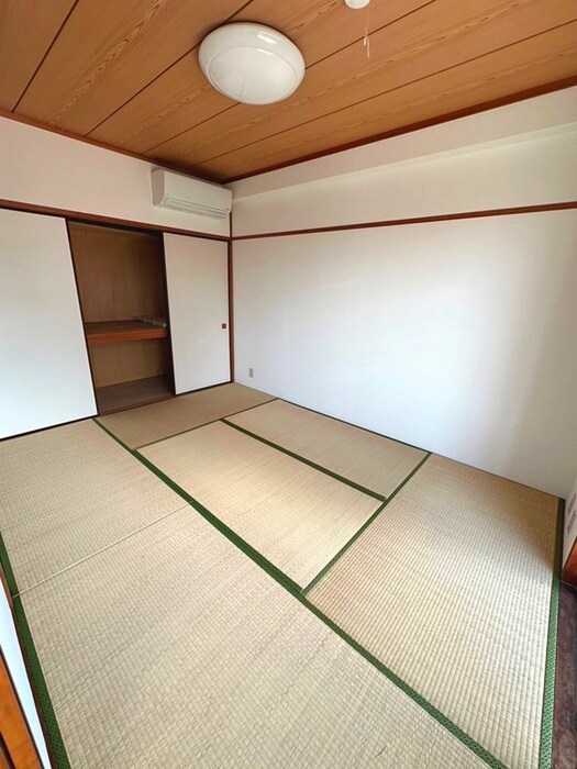 物件内観写真6　(収納)