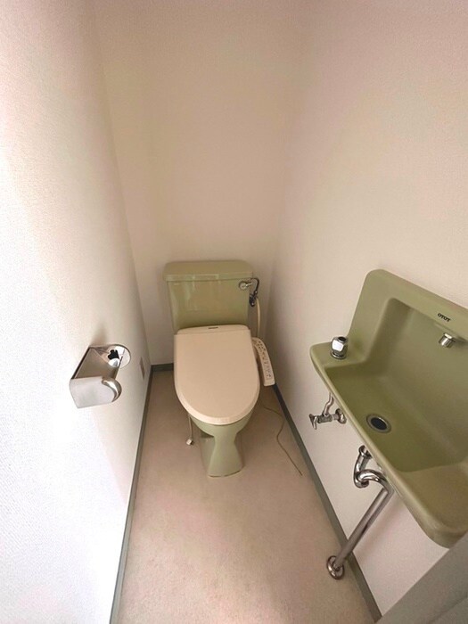 物件内観写真9　(トイレ)