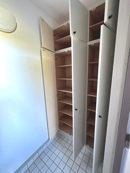 物件内観写真13　(靴箱)