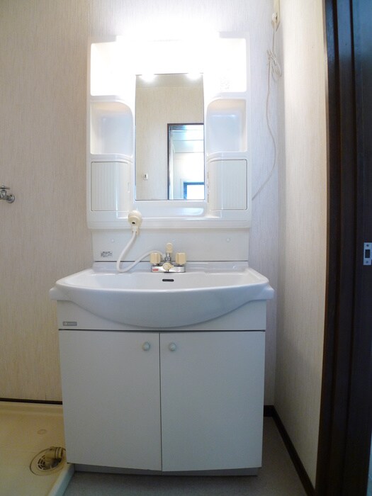 物件内観写真8　(洗面)