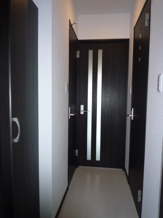 物件内観写真17　(廊下)