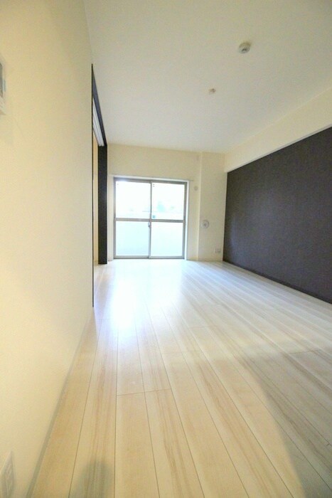 物件内観写真17　(室内からの展望)