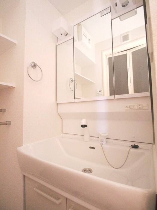 物件内観写真12　(洗面)