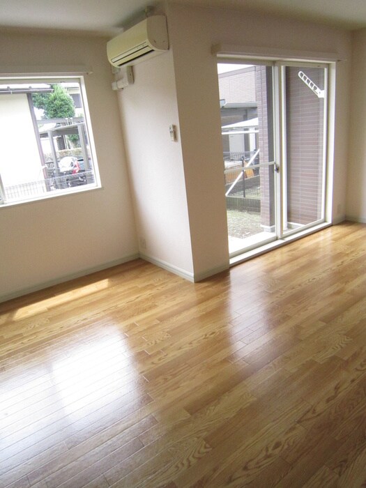 物件内観写真10　(居室)