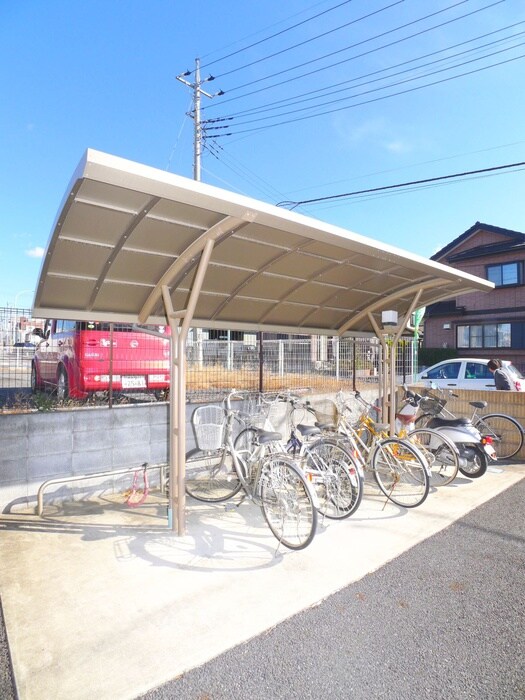 物件外観写真3　(駐輪場)