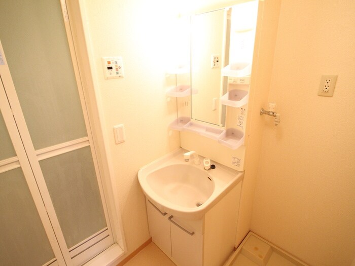 物件内観写真13　(洗面)