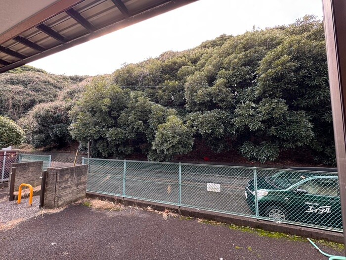 物件内観写真16　(室内からの展望)