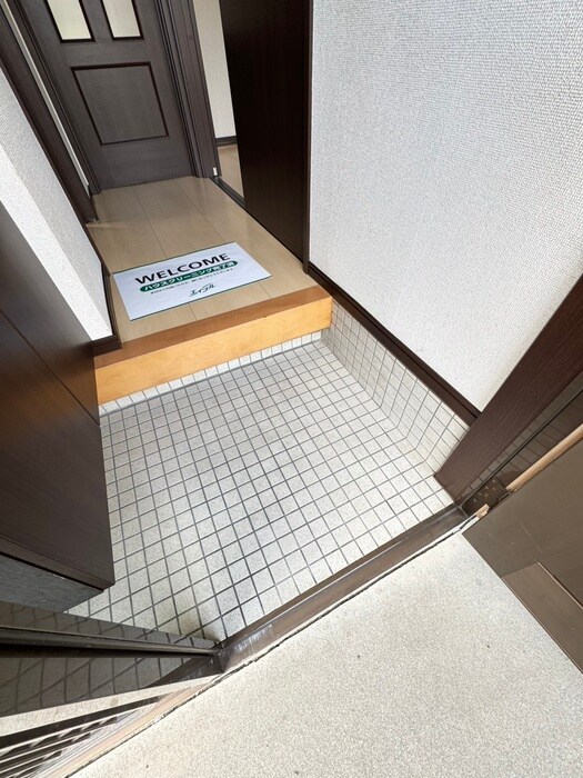 物件内観写真22　(玄関)