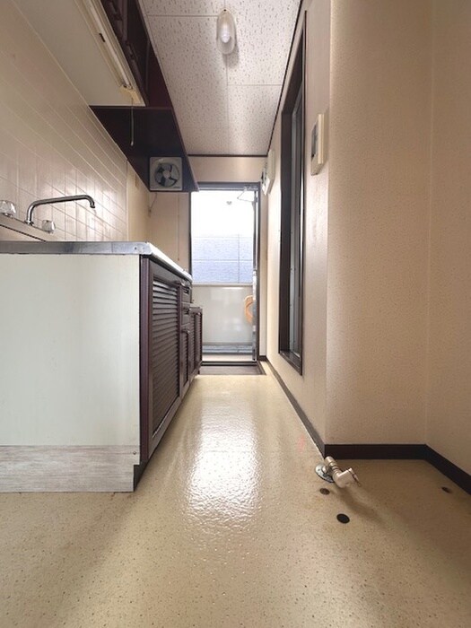 物件内観写真16　(廊下)